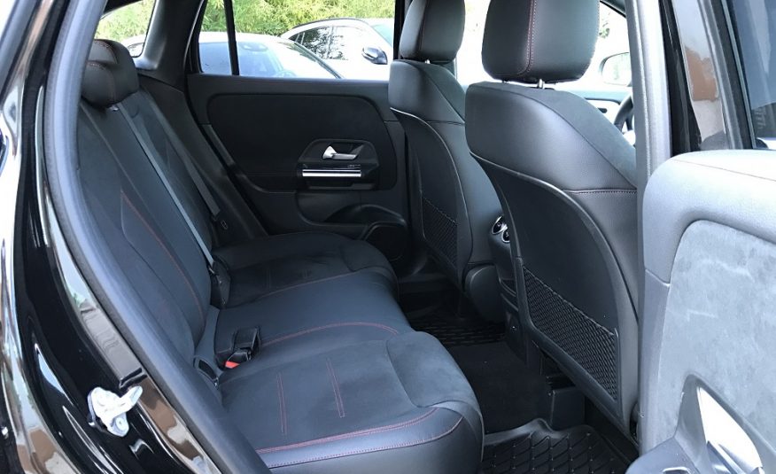 MERCEDES CLASSE GLA 200 AMG LINE 7G-DCT 163ch