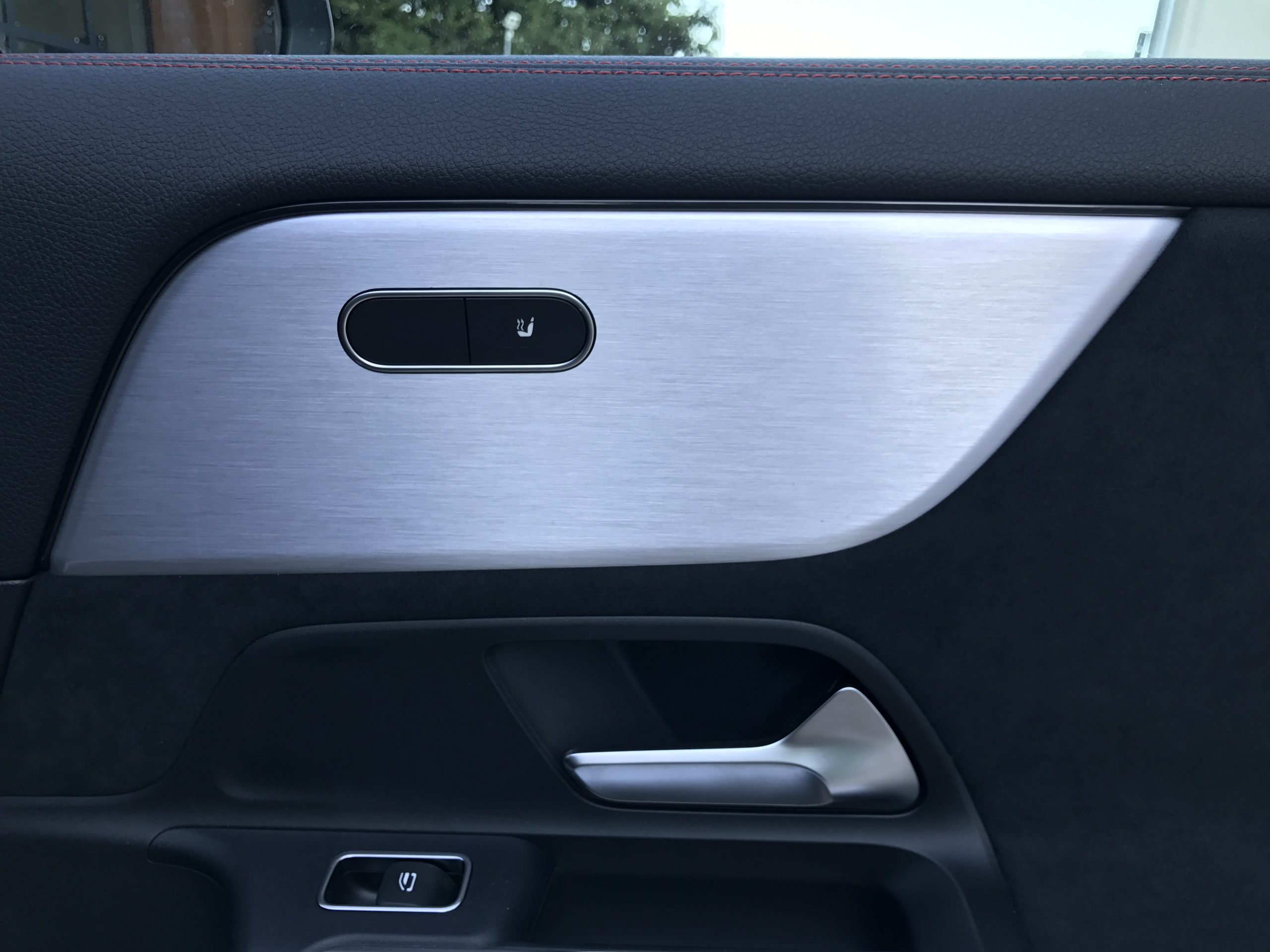 MERCEDES CLASSE GLA 200 AMG LINE 7G-DCT 163ch