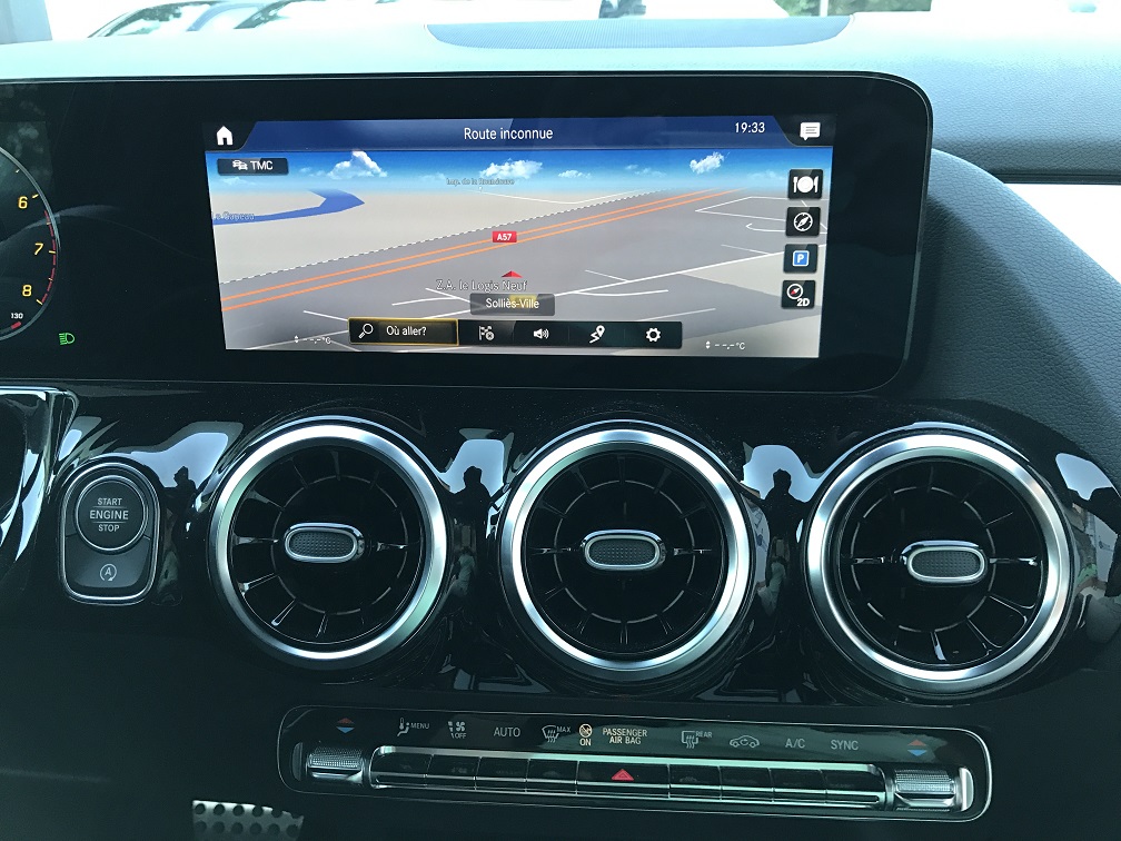 MERCEDES CLASSE GLA 200 AMG LINE 7G-DCT 163ch