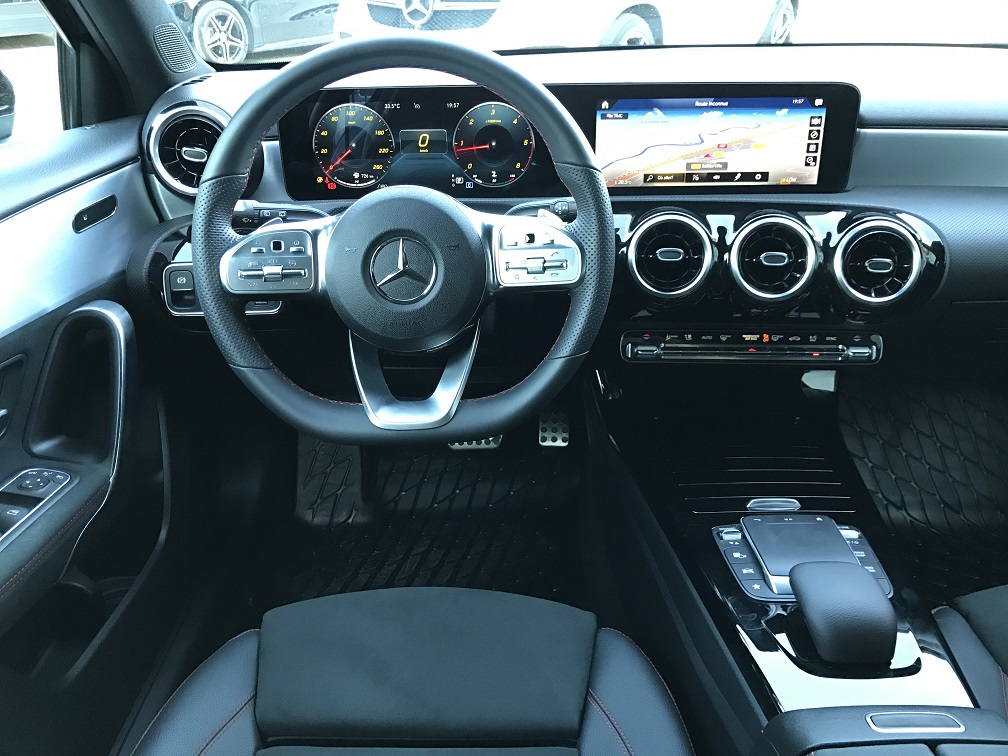 MERCEDES CLASSE A 200d 8G-DCT 150 ch AMG LINE