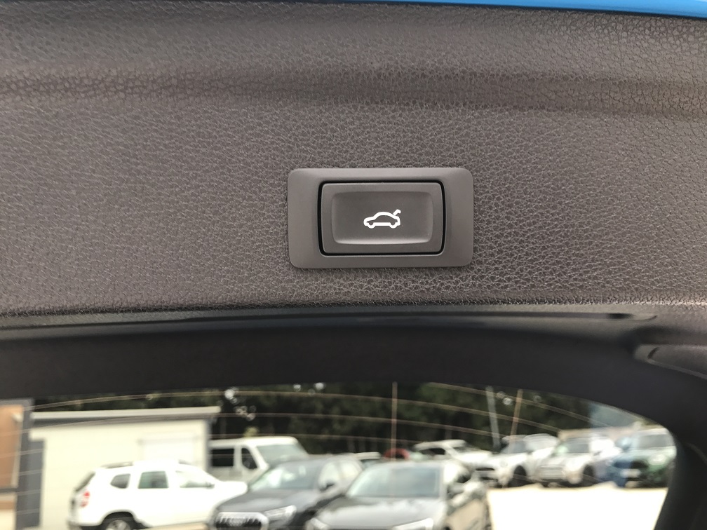 AUDI Q3 SPORTBACK 35 TDi 150ch SLINE S TRONIC 7