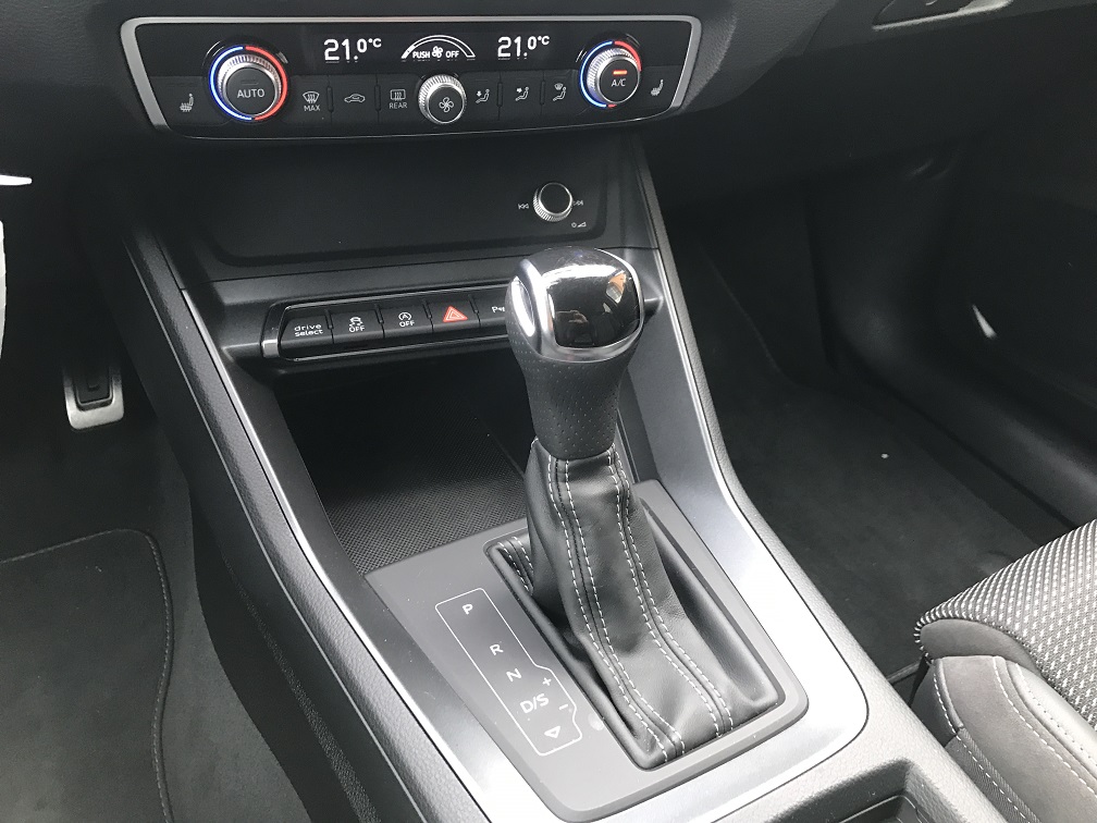 AUDI Q3 SPORTBACK 35 TDi 150ch SLINE S TRONIC 7